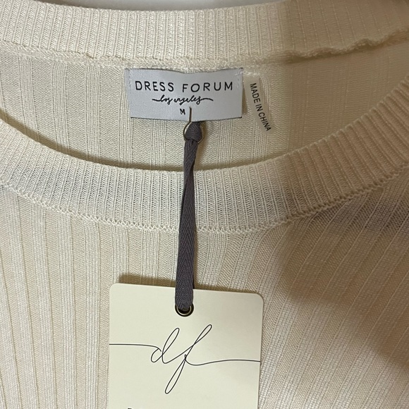 NWT Dress Forum Cropped Ribbed Sweater - Picture 3 of 5